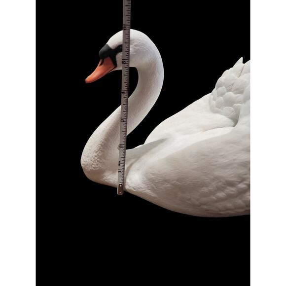 Vintage "The Royal Swan" Bisque Porcelain Swan; Van Ruyckevelt for Franklin Mint - Picture 6 of 8